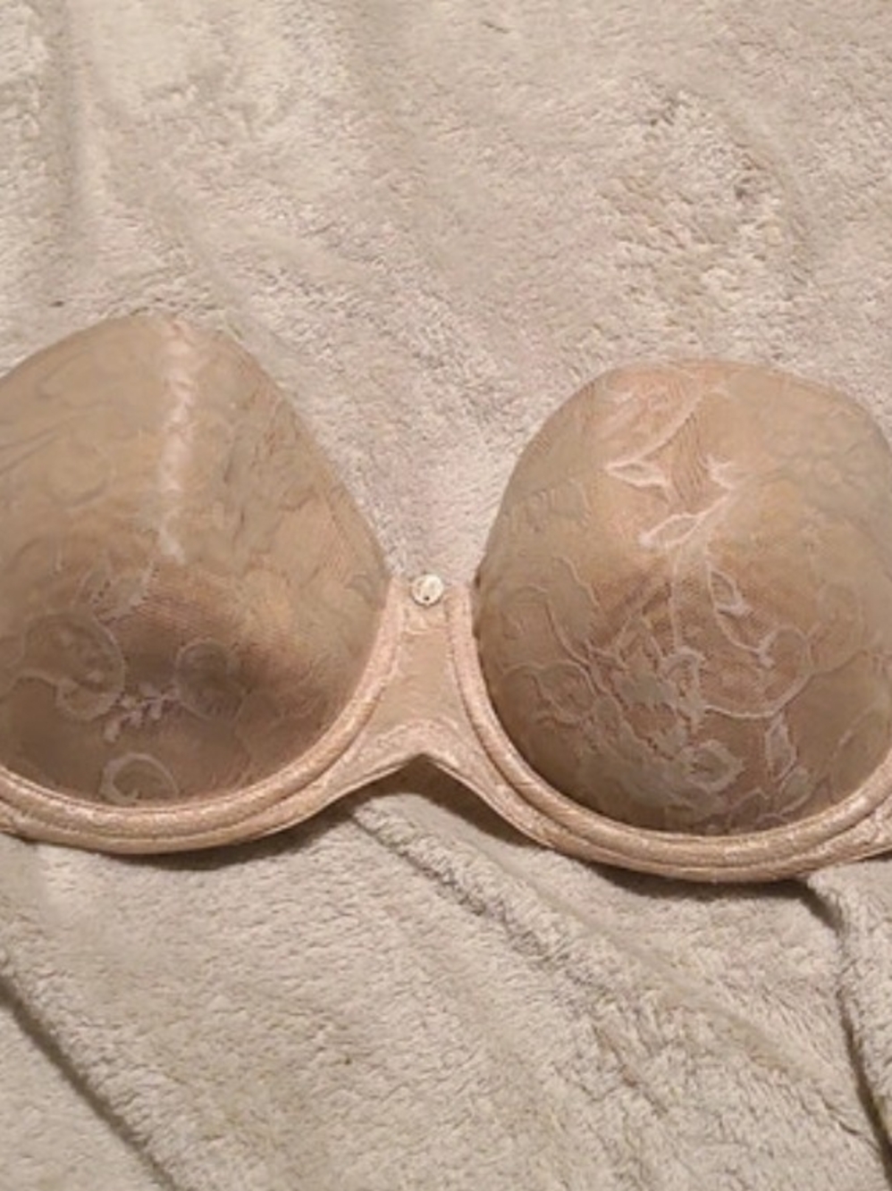 Natori Lace Strapless Convertible Bra in Beige